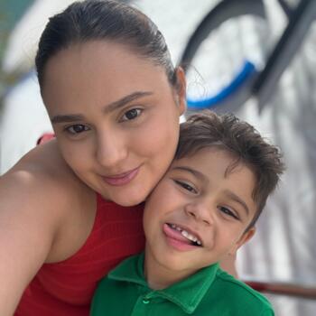 Família Aquiraz: Thais