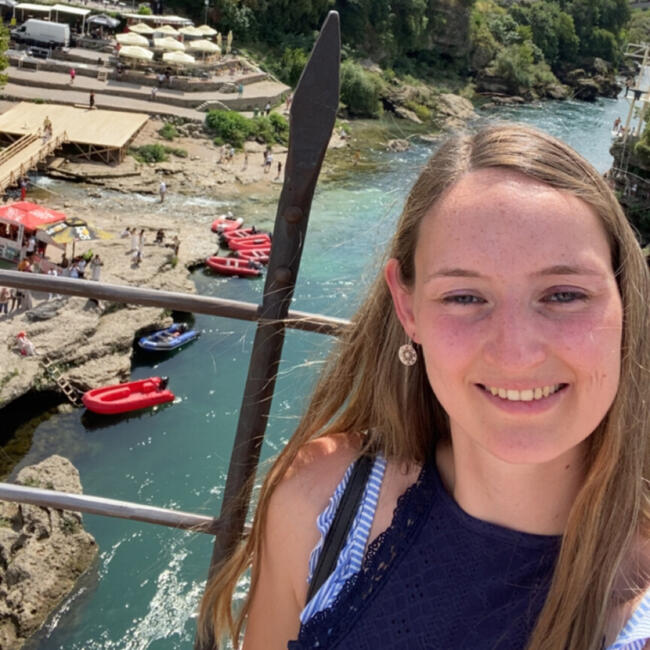 Babysitter in Izegem: Amber