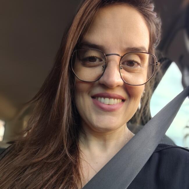 Babysitter in Sorocaba: Priscila Belo
