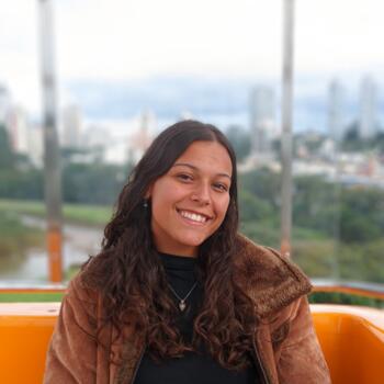 Babysitter in Campo Largo: Amanda