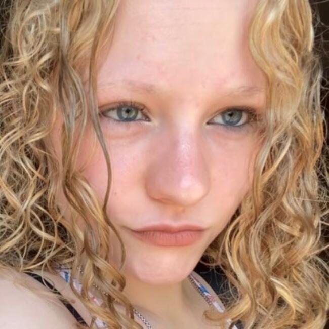 Babysitter in Is-sur-Tille: Alicia