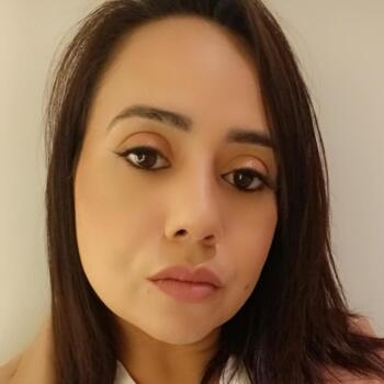 Babysitting job in Jacareí: babysitting job Juliana Souza Araújo