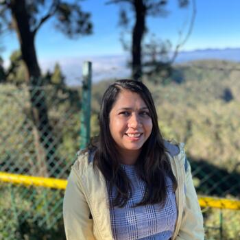 माता-पिता बम्बई: Sanjana