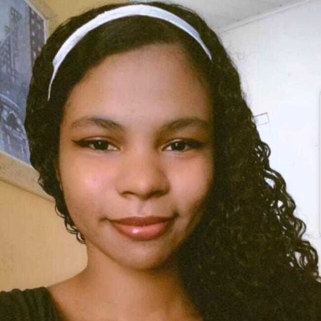 Babá em Petrolina: Luana