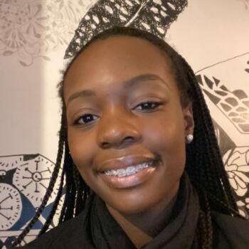 Baby-sitter in Chatou: Lauryn