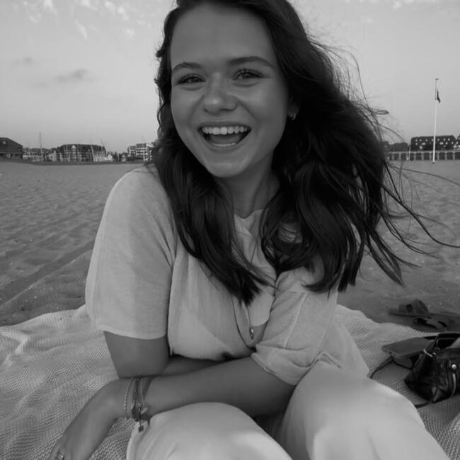 Babysitter in Saint-Arnoult (Calvados): Leonie