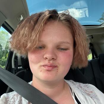 Babysitter in Montagny (Loire): Louise