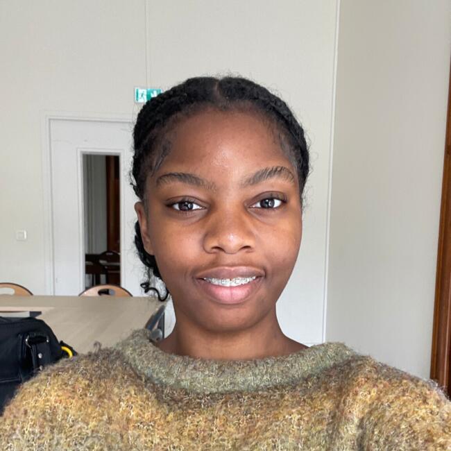 Babysitter in Morsang-sur-Orge: BETHANY