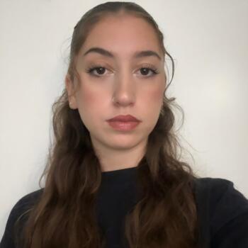 Babysitter in Chaïdári: Εύα