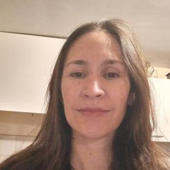 Niñera en San Isidro: Romina lorena