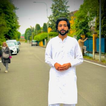 Babysitter a Piacenza: Tariq Haseeb