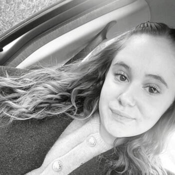 Babysitter Bretteville-sur-Laize: Tya