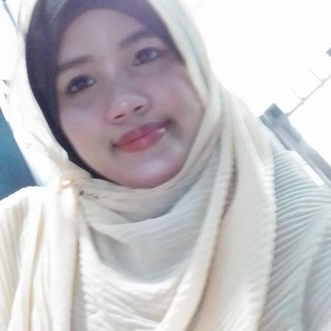 Pengasuh di Puchong: Chayra Rahmah  (Wan)