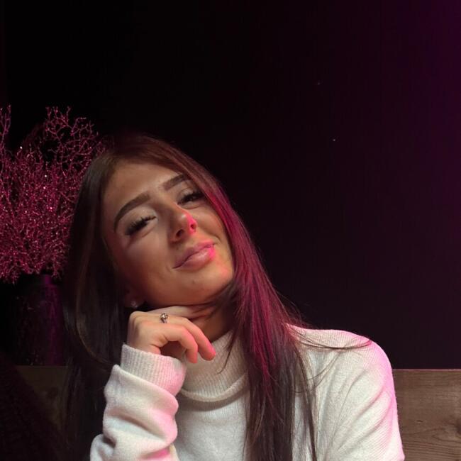 Babysitter in Asse: Nora