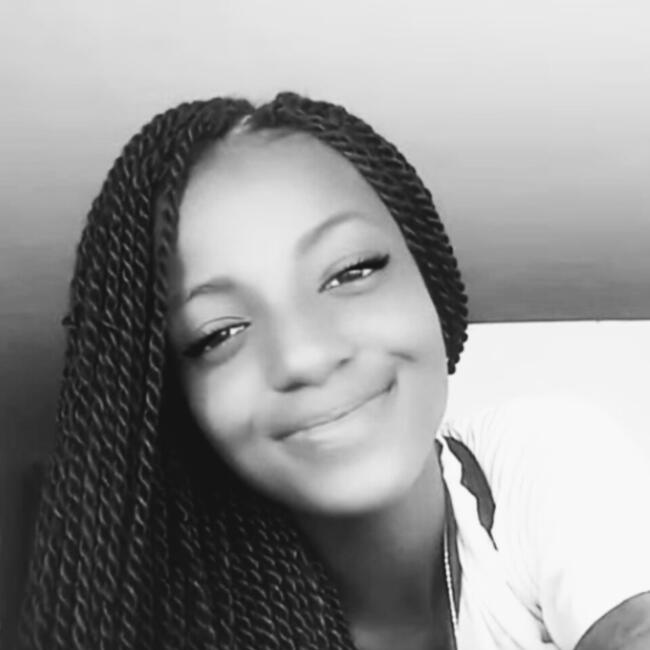 Babysitter in Campos dos Goytacazes: Caroline