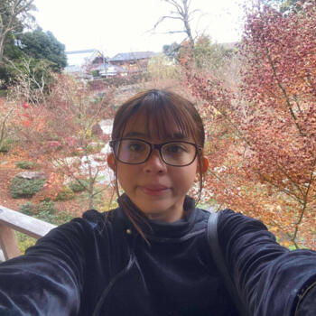 Babysitter Camberley: Abbie