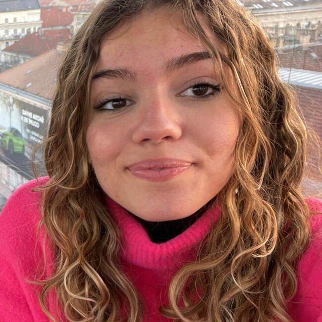 Babysitter in Madrid: Cristina