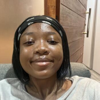 Babysitter in Lenasia: Nicole