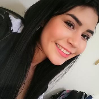 Babysitter Armenia: Alejandra