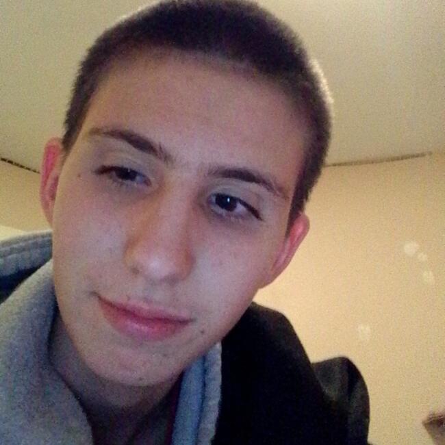 Babysitter in Limeray: Lyana