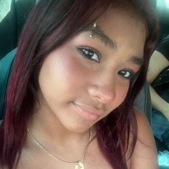 Babysitter in Alicante: Valeria