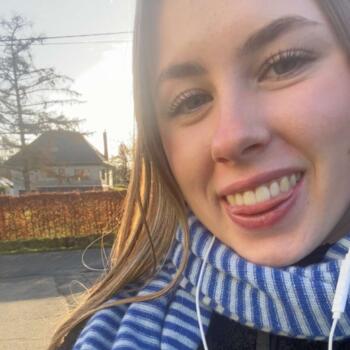 Babysitter Ronse: Lore