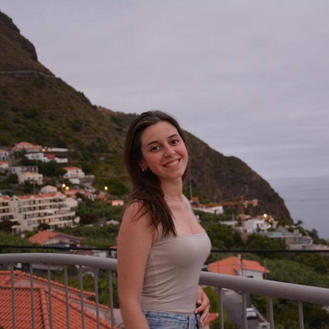 Babysitter in Lisbon: Rita