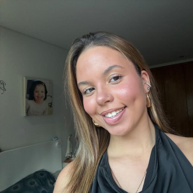 Babysitter em Sande (Guimarães): Lara