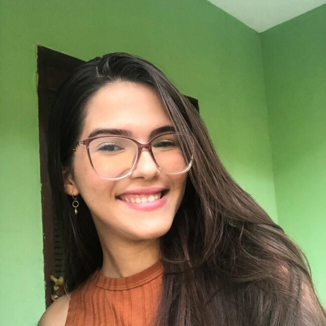 Babysitter in Fortaleza: Vitória Júlia
