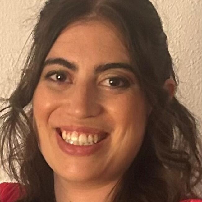 Babysitter in Cuenca: Esther