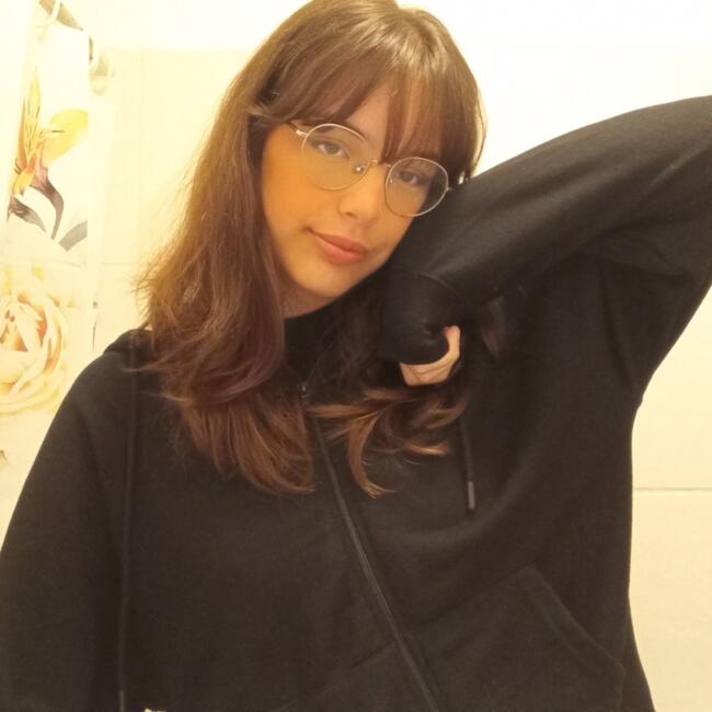 Babysitter em Montijo: Luana