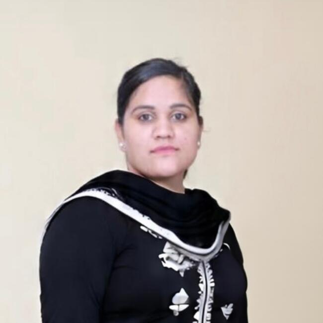 Babysitter in Calgary: Gurtirath