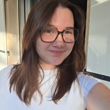 Babysitter in Nieul-le-Dolent: Alicia