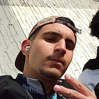 Babysitter in Meulan-en-Yvelines: Lyes