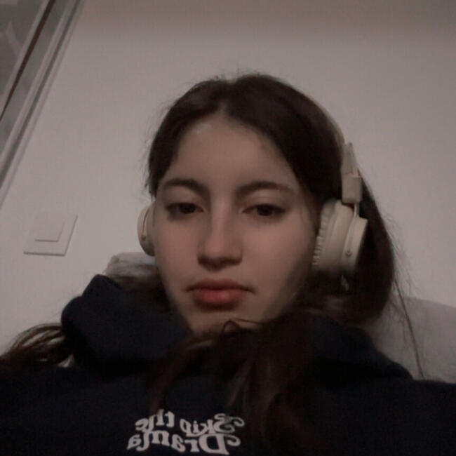 Babysitter in Paris: Emma