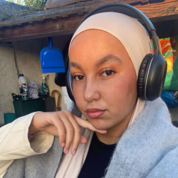 Babysitter in Les Mureaux: Assia