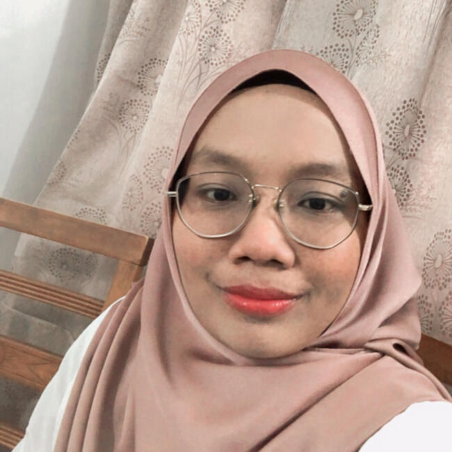 Pengasuh di Jementah: Miss Izzati