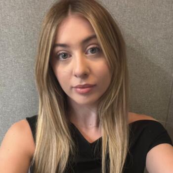 Babysitter in Gold Coast: Poppy