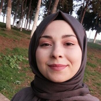 Babysitter in Hurmaköy: Zeynep