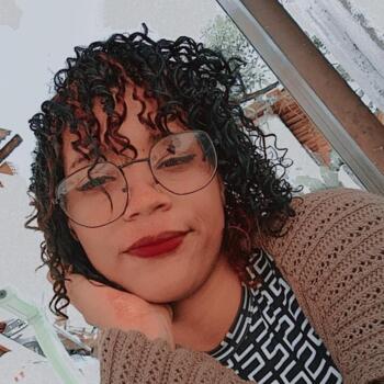 Babysitter in Olinda: Franciele