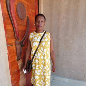 Babysitter Johannesburg: Xolile
