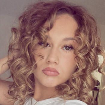 Babysitter in Amiens: Charline