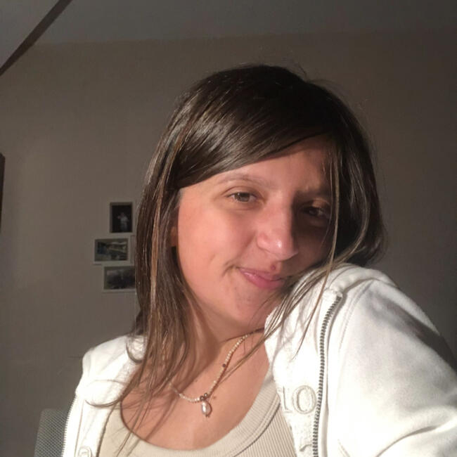 Babysitter στην περιοχή Διόνυσος: Κατερίνα