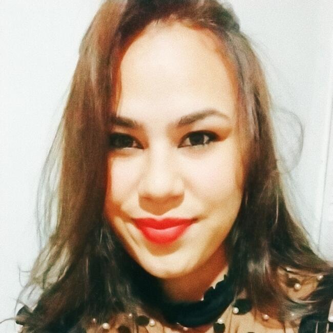 Babá em Maringá: Andressa