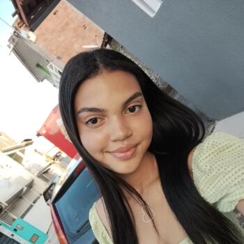Babysitter in Santo Antônio de Jesus: Júllia