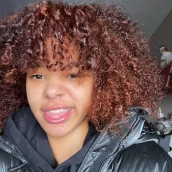 Babysitter Brampton: Kiara