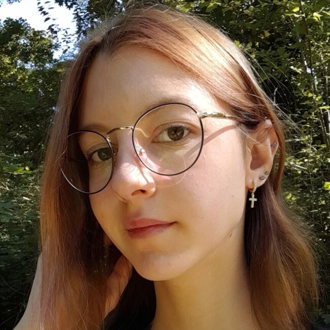 Babysitter in Albi: Emma