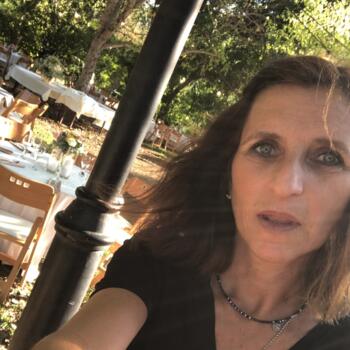 Babysitter in Raanana: דבי