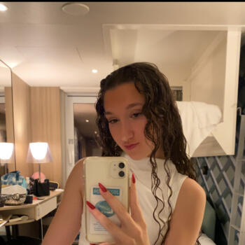 Babysitter in Tours: Lana