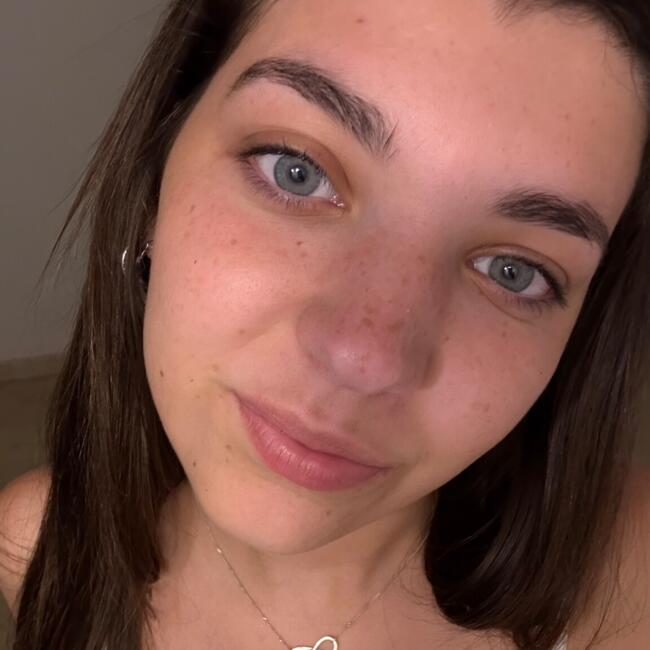 Babysitter em Almada: Andreia